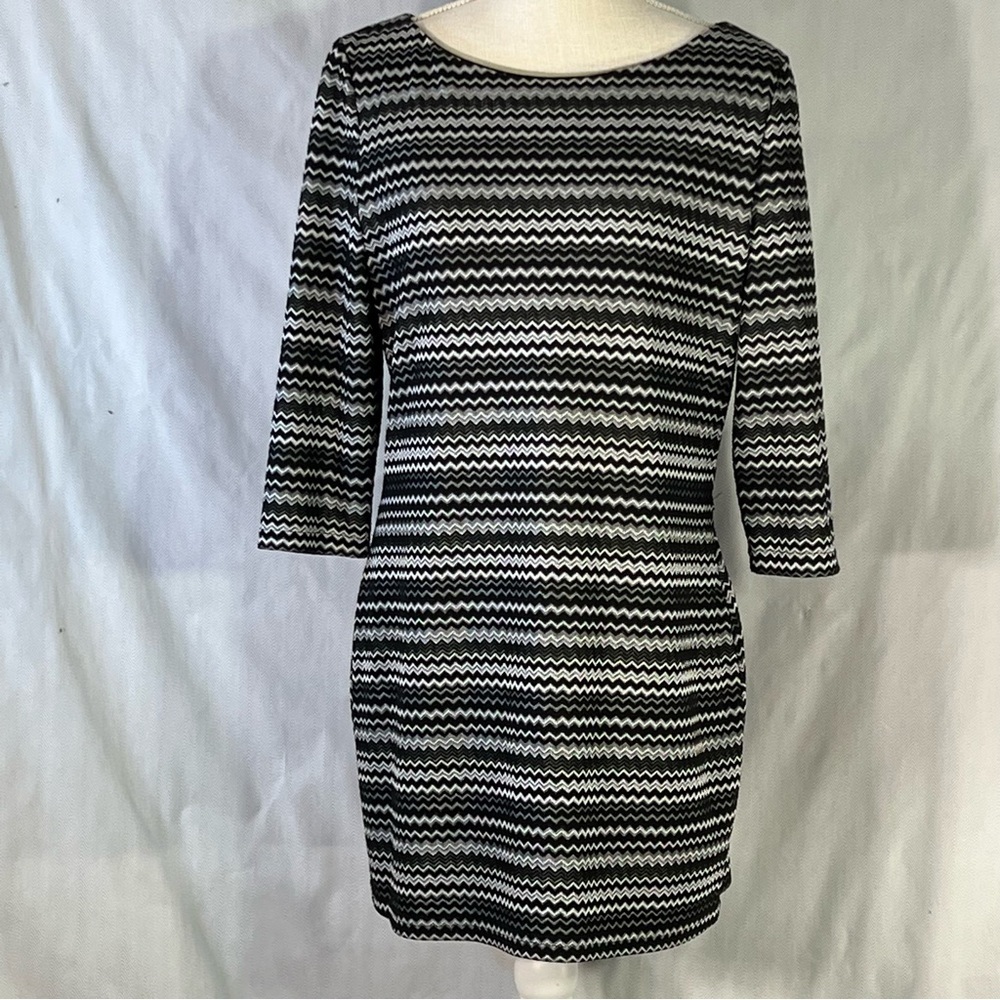 Joseph Ribkoff Dress Knit Black & White Lightweight Sheath Dress 3/4” Sleeve 12👍